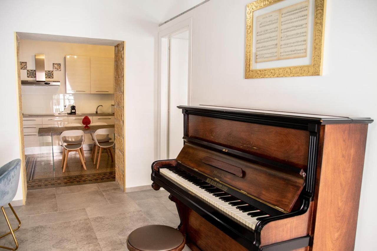 Casta Diva Luxury Apartments Palermo Exteriör bild