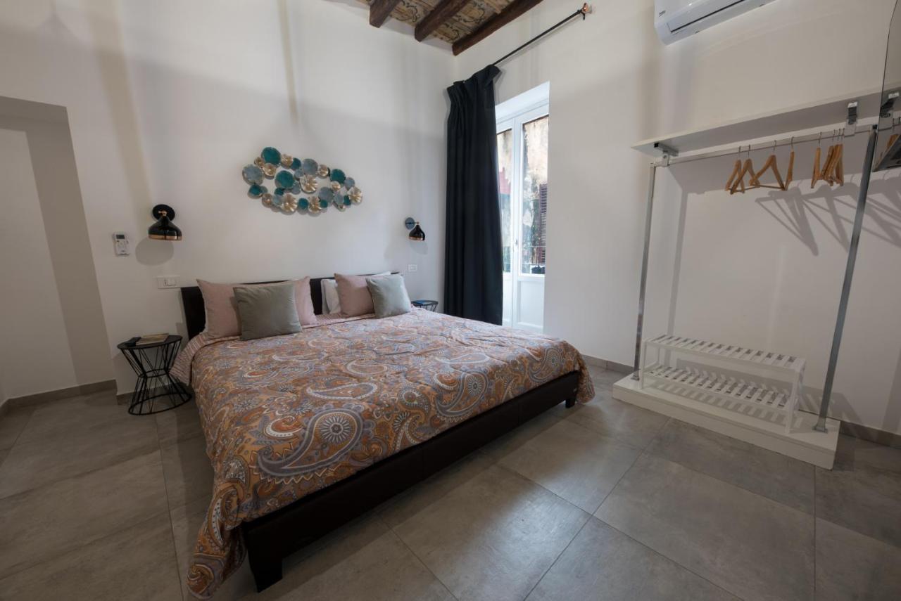 Casta Diva Luxury Apartments Palermo Exteriör bild