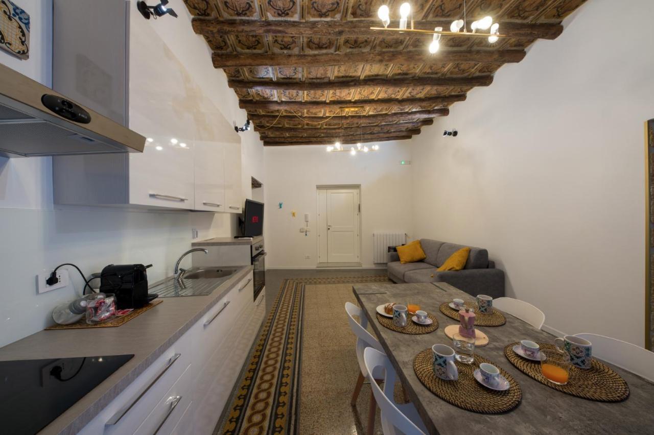 Casta Diva Luxury Apartments Palermo Exteriör bild