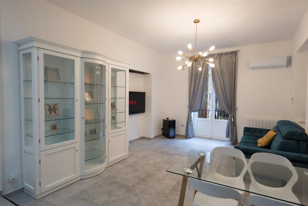 Casta Diva Luxury Apartments Palermo Exteriör bild